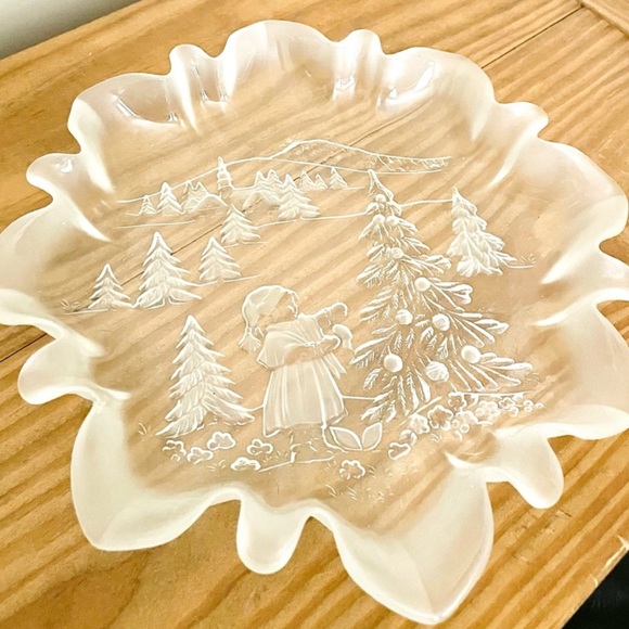 💥 VTG Mikasa Christmas Story Glass Dish - Picture 2 of 3